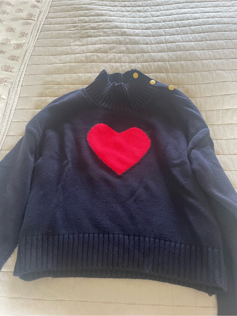 Free Assembly heart sweater large - Picture 2 of 3